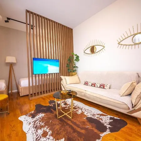 Terrace Daire Tiran